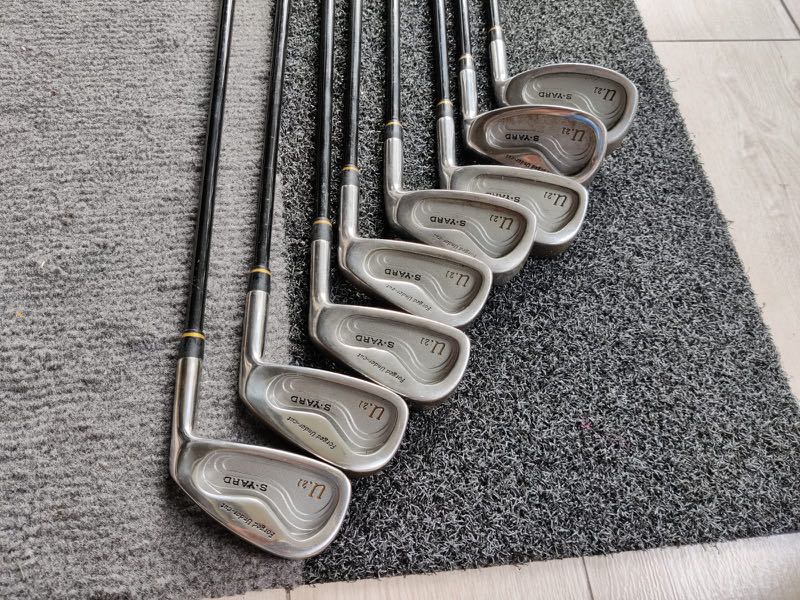 Golf Set/ Golf clubs A set of Syard golf irons, Sports Equipment