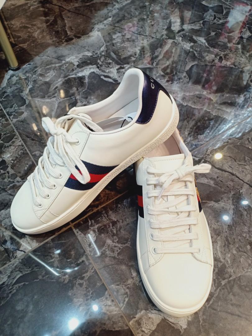 Gucci S White Sneakers Women S Fashion Footwear Sneakers On Carousell