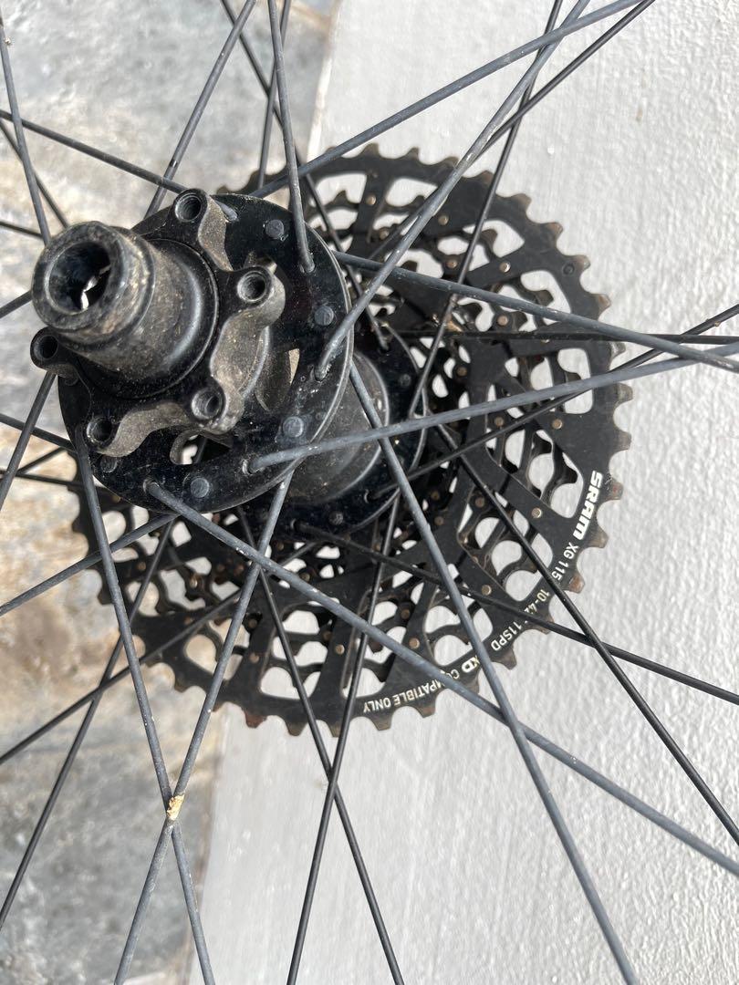 Mavic EN427 27.5 650b boosted wheels with XG 11 spd cassette