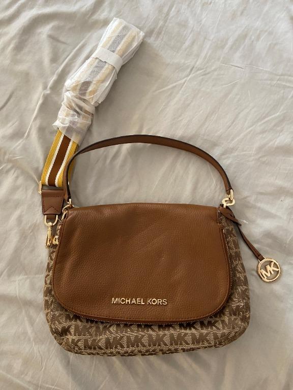 Michael kors hotsell flap bag