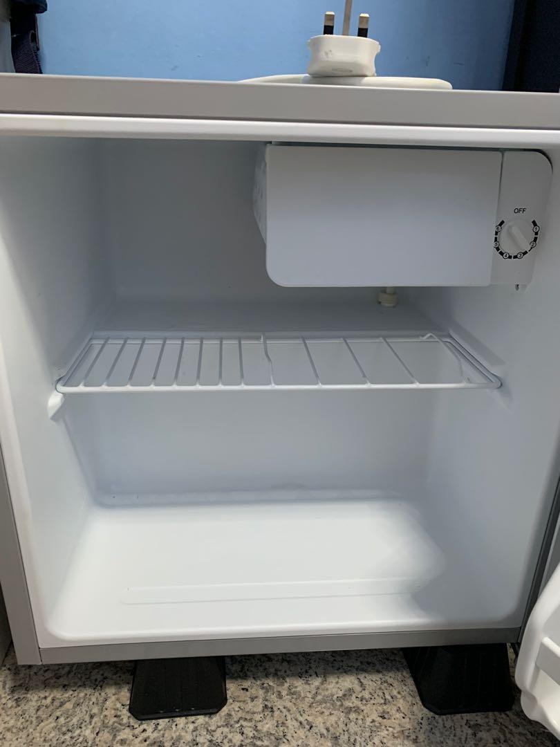 Midea Mini Fridge, TV & Home Appliances, Kitchen Appliances