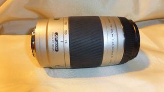 Minolta AF Zoom Macro 75-300mm f4.5 (32)-5.6 D lens