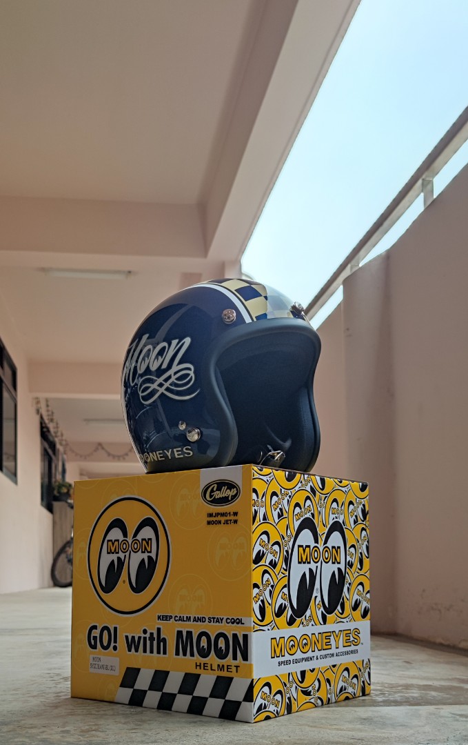 Arai mooneyes helmet clearance