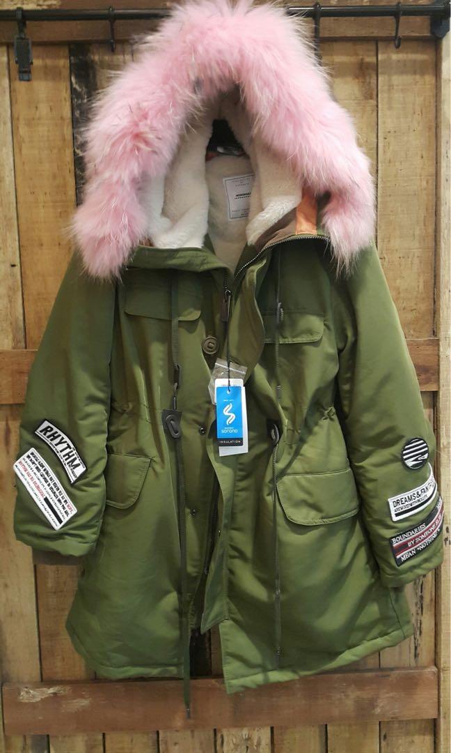 日本Moussy 軍綠色外套冬天保暖MOUSSY N3B衣服, 女裝, 上衣