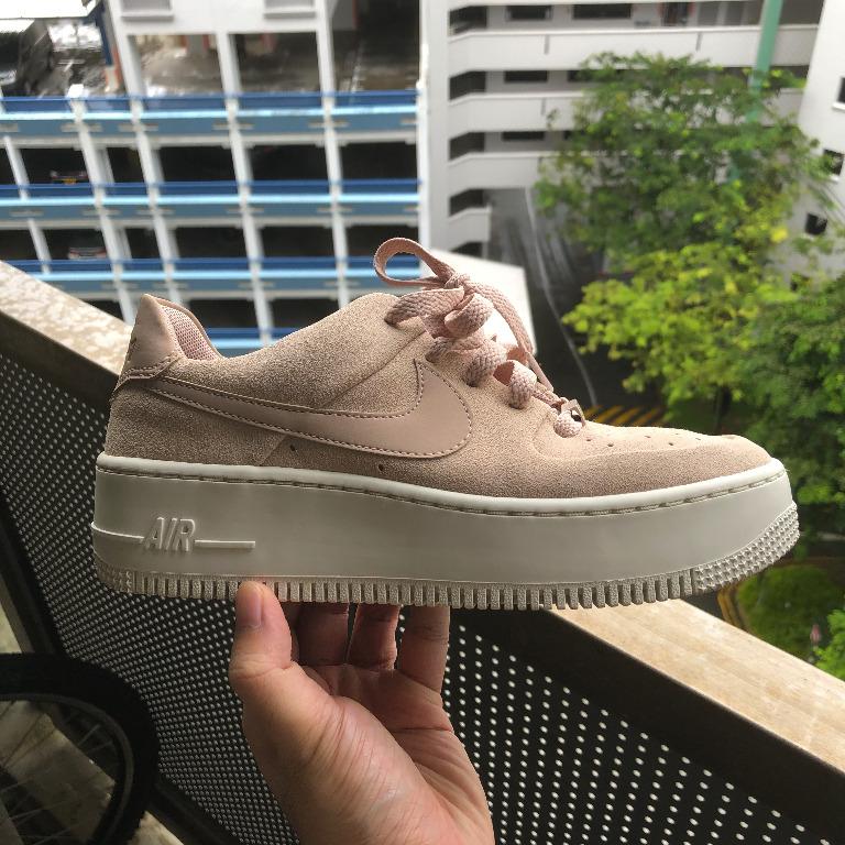 nike w air force 1 sage low particle beige