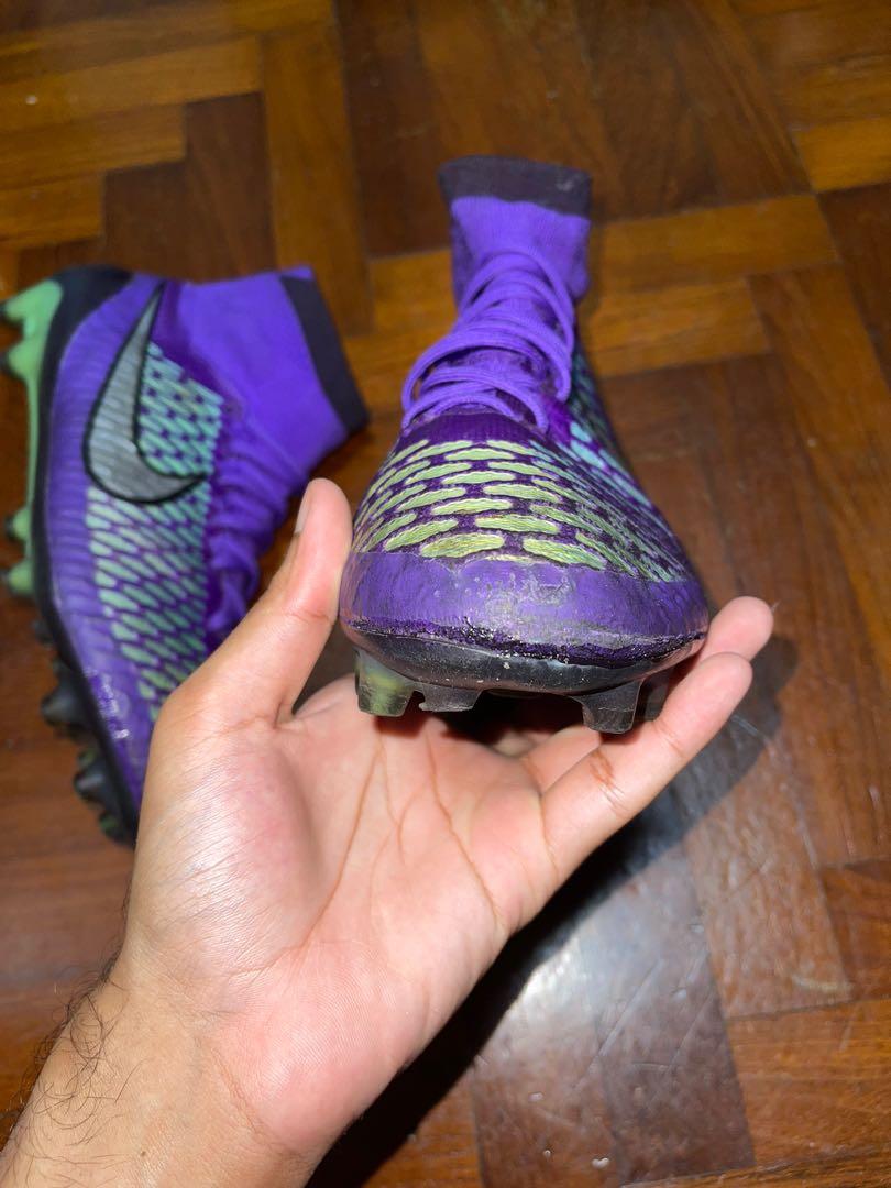 Nike Magista
