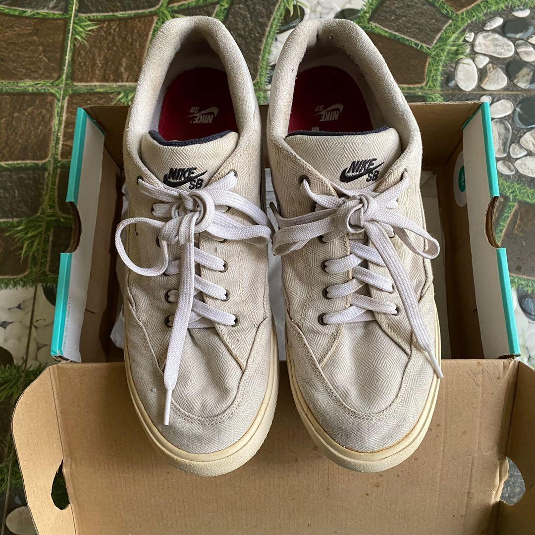 Nike sb gts supreme white on sale