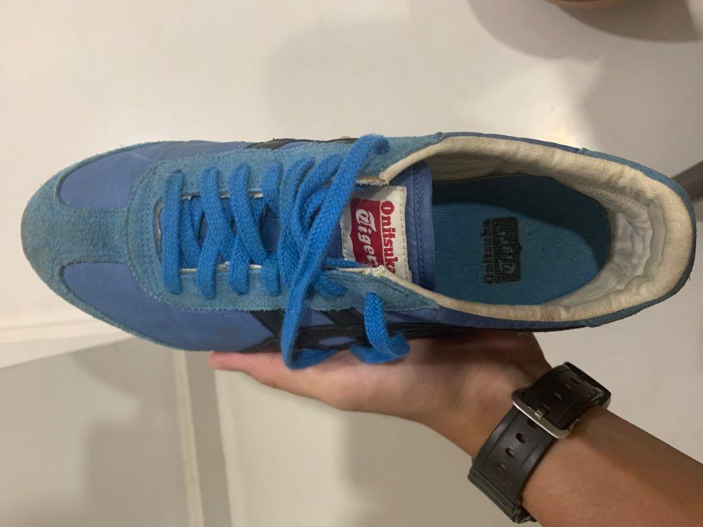 Onitsuka Tiger (Category: Sneakers) located in Singapore. Submitted by vaderdarthfcb (Listing ID 1059305613, Image 2). Description: Size US 4.5.