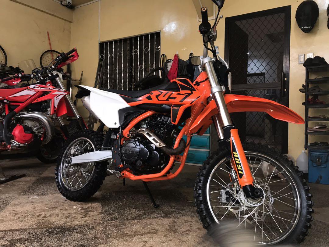 Rusi outlet enduro 250