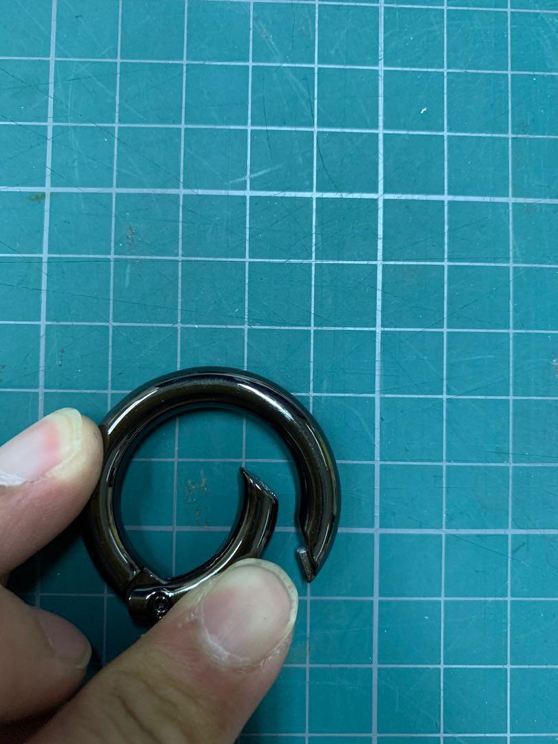 Snap ring (Category: Craft Supplies & Tools) located in Singapore. Submitted by swrioussamer (Listing ID 1059235867, Image 2). Description: Snap ring for multi purpose use Self collection only Minimum order 10 pieces 50 and above 2.50 a piece .