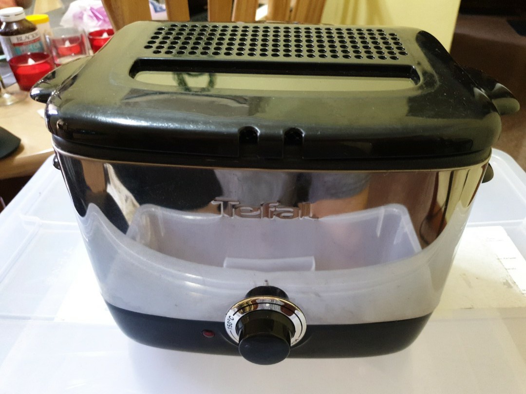 Tefal Mini Deep Fryer FF2200, Home Appliances, Kitchenware on Carousell