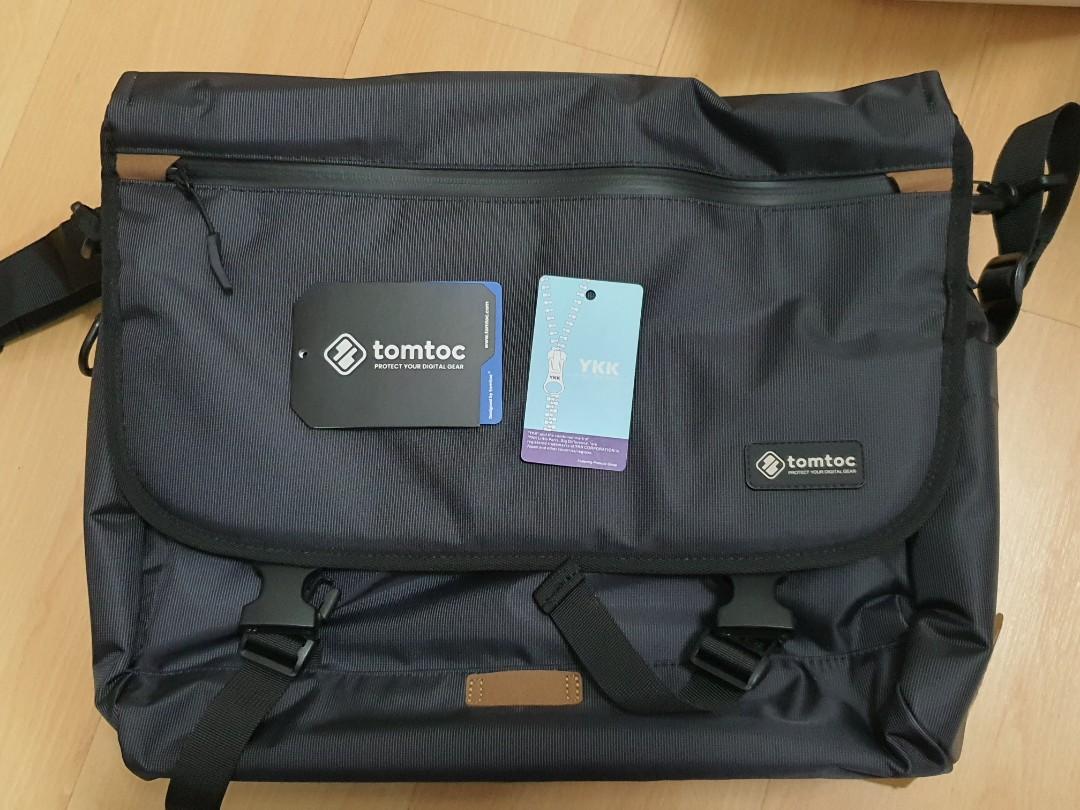 tomtoc laptop shoulder bag
