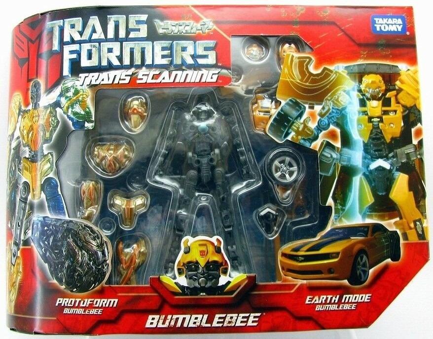 The transformer KBB kubo autobot model McS-02 zooms in on the beetle bumblebee