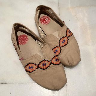 (Category: ) located in . Submitted by kondocloset (Listing ID 1059348516, Image 1). Description: .