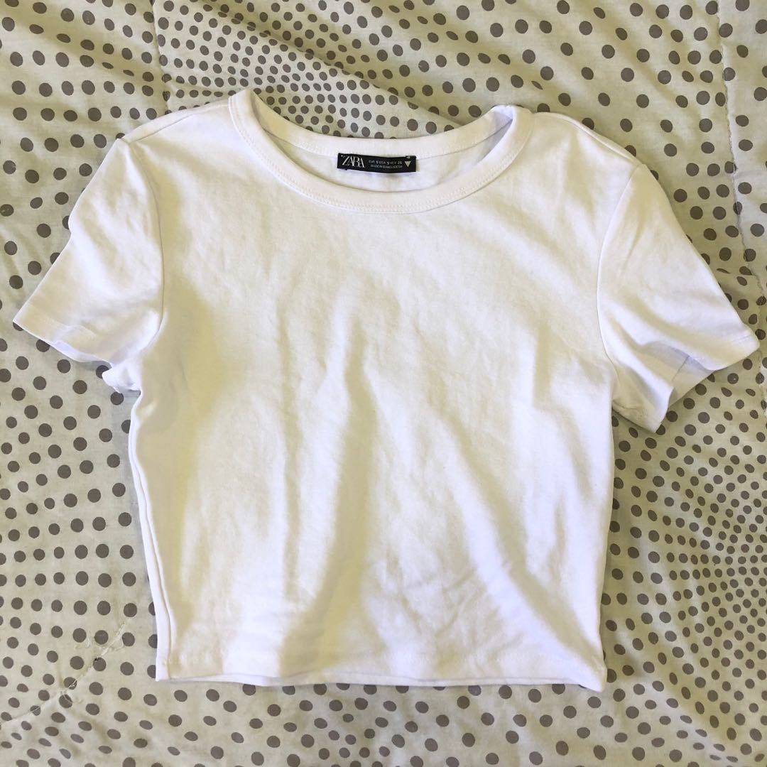 White - ZARA Basic Crop Top Overrun, Women's Fashion, Tops, Others Tops on  Carousell
