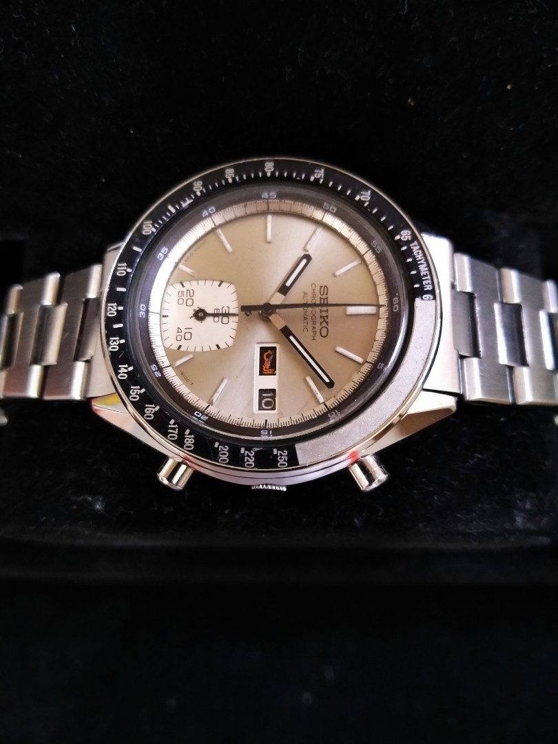 1977 Seiko Silver Ghost Chronograph 精工银幽魂框计时款 6139-6040 (Original  Bracelet), Women's Fashion, Watches & Accessories, Watches on Carousell
