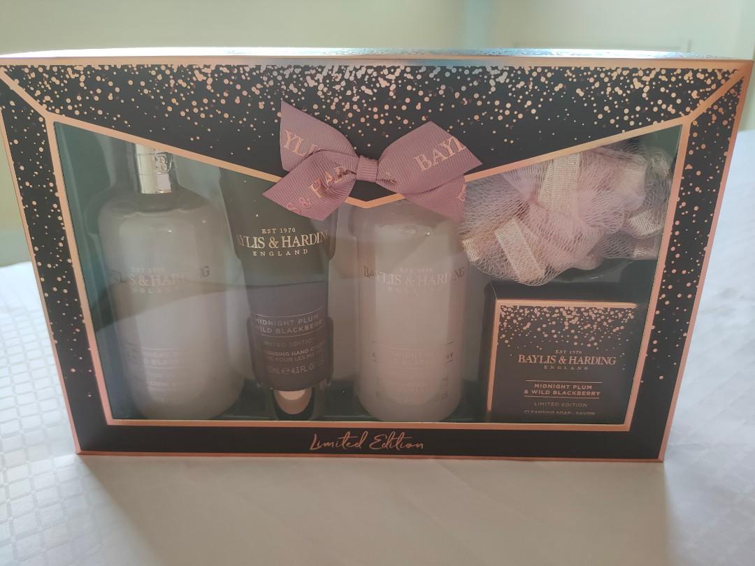 Baylis and harding midnight clearance plum and wild blackberry perfume