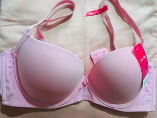 (Category: ) located in . Submitted by dearfriend (Listing ID 1053376926, Image 1). Description: .