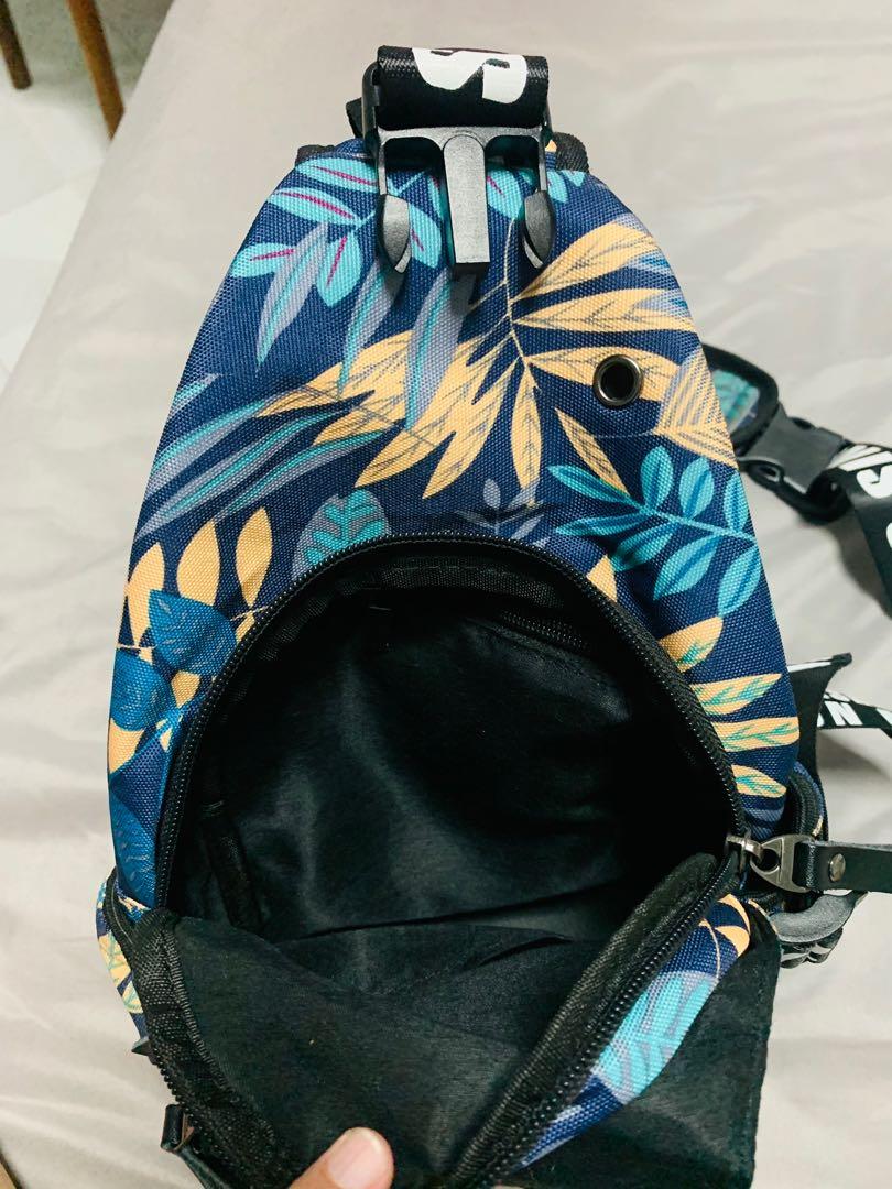 Chest outlet bag hype