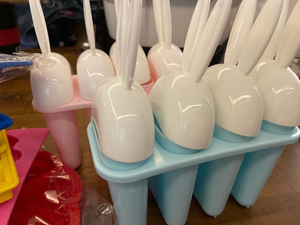 Ice lollies maker and jelly moulds, Babies & Kids, Nursing & Feeding