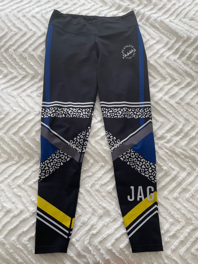 Jaggad circuit leggings top
