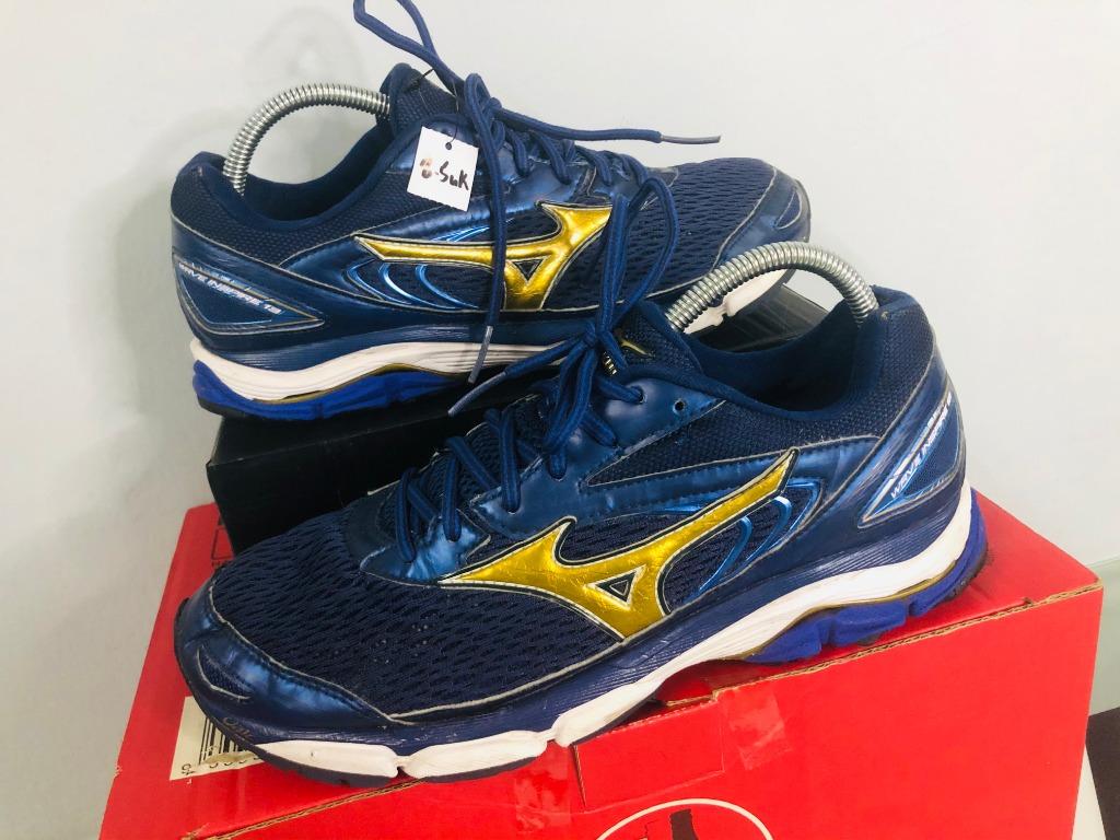 Kasut Bundle Mizuno 8.5UK Men s Fashion Footwear Casual