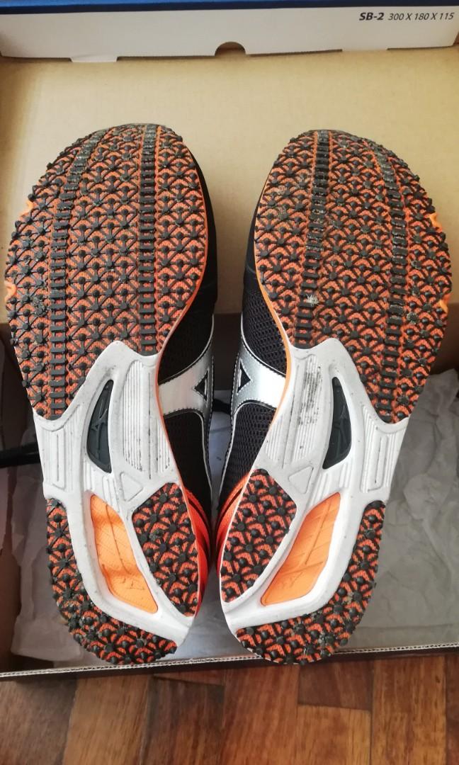 Mizuno wave top ekiden 11 orange