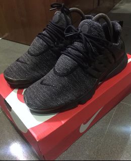 (Category: ) located in . Submitted by mr.closet (Listing ID 1053409717, Image 1). Description: .