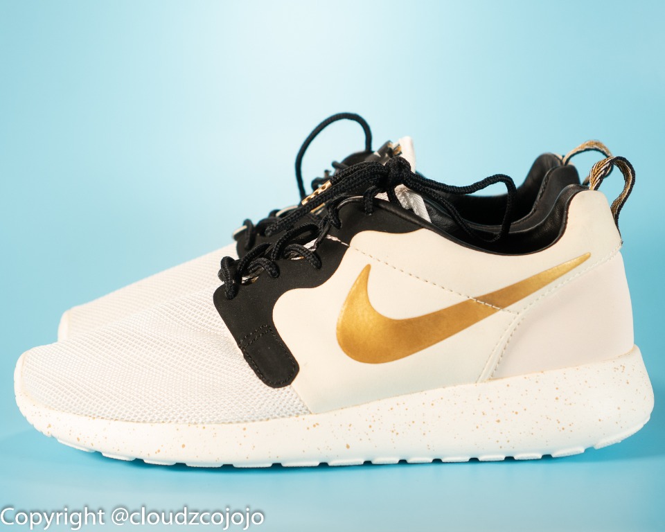 Nike gold roshe sale