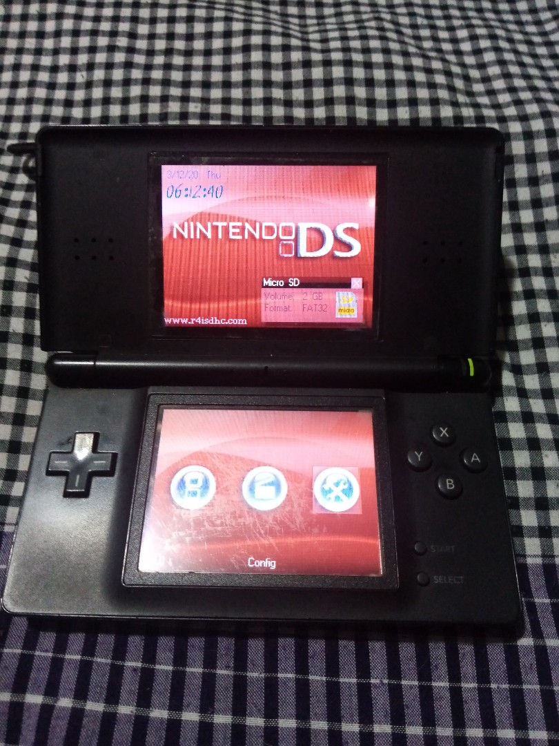 Nintendo Ds Lite Video Gaming Video Game Consoles Nintendo On Carousell