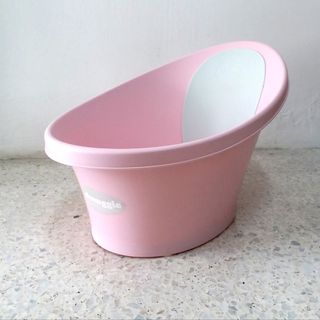 pink shnuggle baby bath