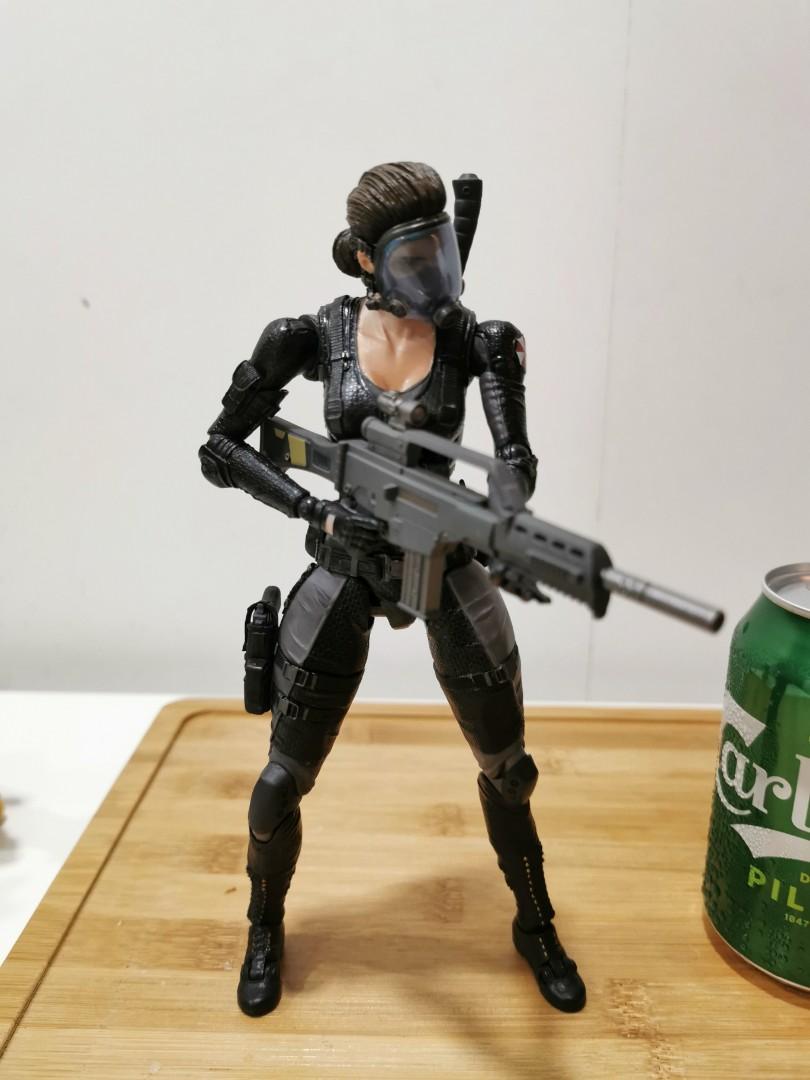 Play arts kai lupo real operation raccoon City resident evil figure