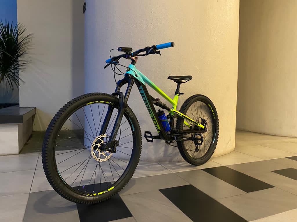 Polygon Siskiu T7 29ers Large Frame Sports Equipment Bicycles