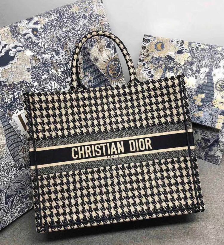 REALPICT CHRISTIAN DIOR ORIGINAL FACTORY OUTLET