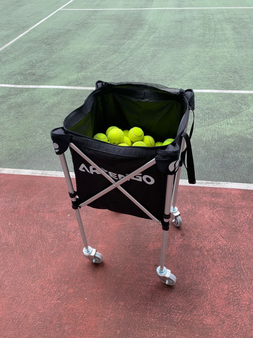 Rolling Tennis Ball basket + 50 balls