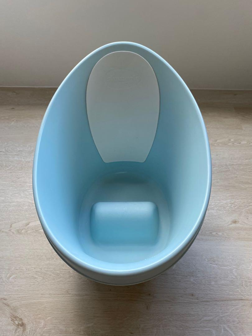 Shnuggle Bath with Plug & Foam Backrest, Babies & Kids, Baby Nursery