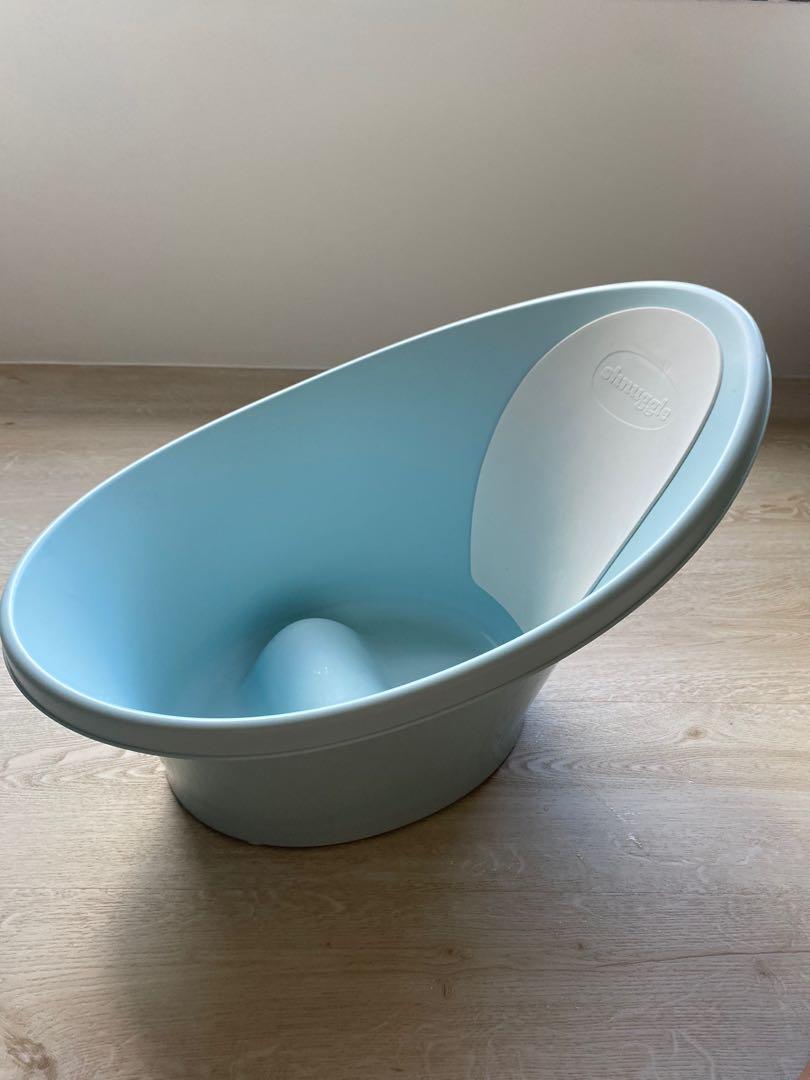 Shnuggle Bath with Plug & Foam Backrest, Babies & Kids, Baby Nursery