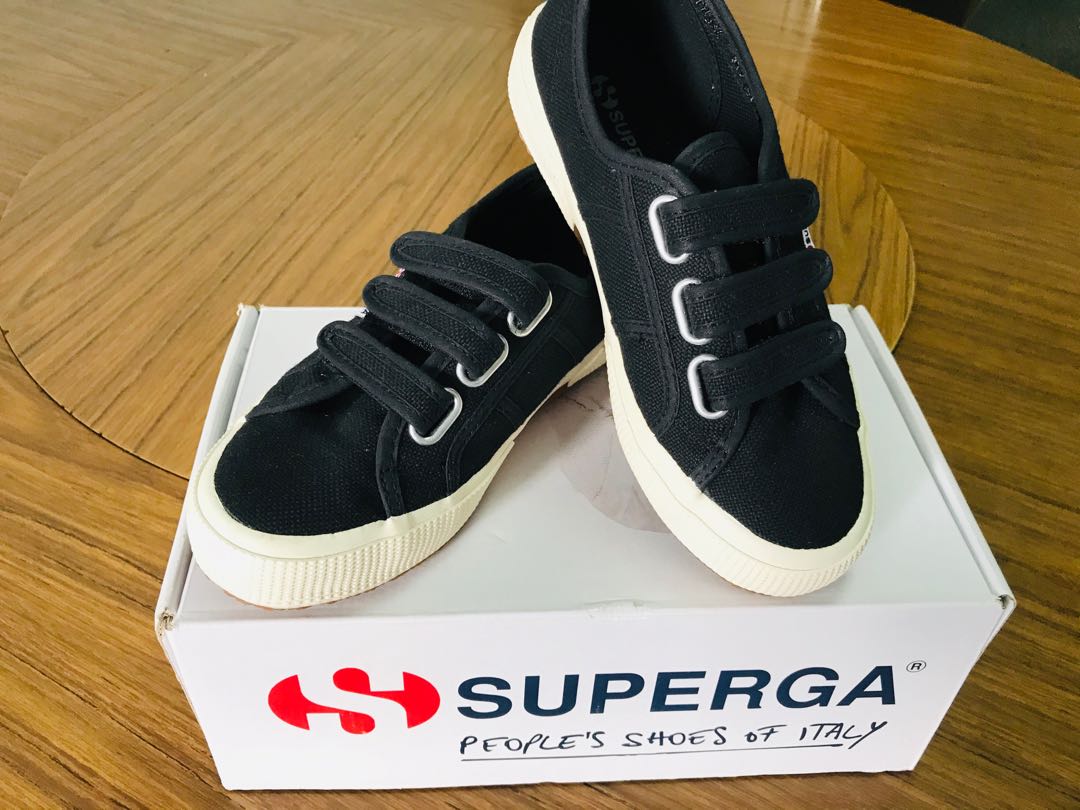 bugis superga