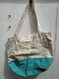 (Kategori: ) berada di . Dikirim oleh deyya___ (ID iklan 1053463121, Gambar 1). Deskripsi: .