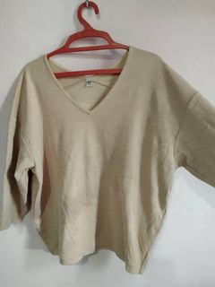 (Category: ) located in . Submitted by iraapreloved (Listing ID 1053353793, Image 1). Description: .