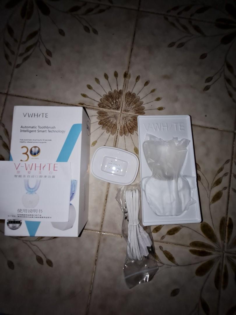 white automatic toothbrush intelligent smart technology