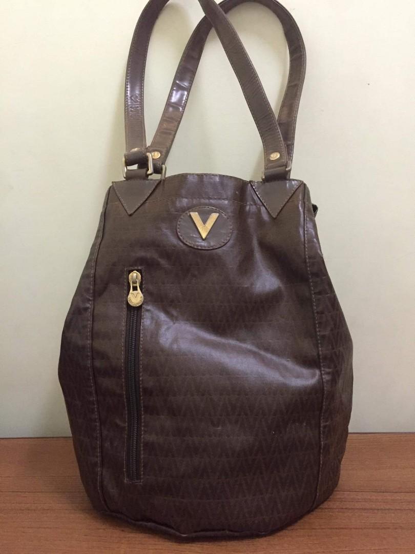 Mario valentino bucket bag top