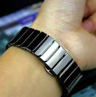 (Category: ) located in . Submitted by laksh_25 (Listing ID 1059528281, Image 1). Description: .