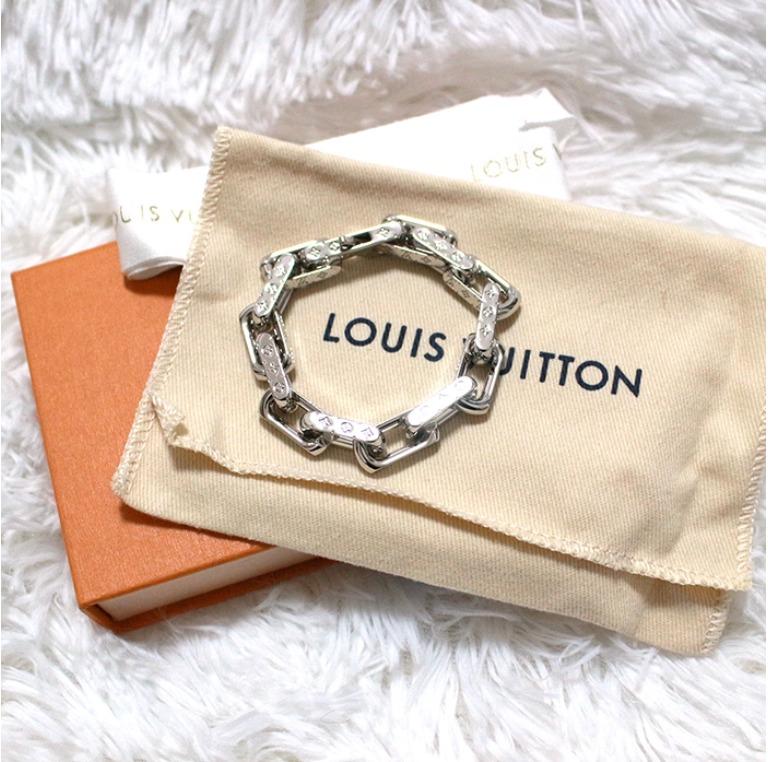 Louis Vuitton Chain Bracelet Engraved Monogram Colors Black/Gold