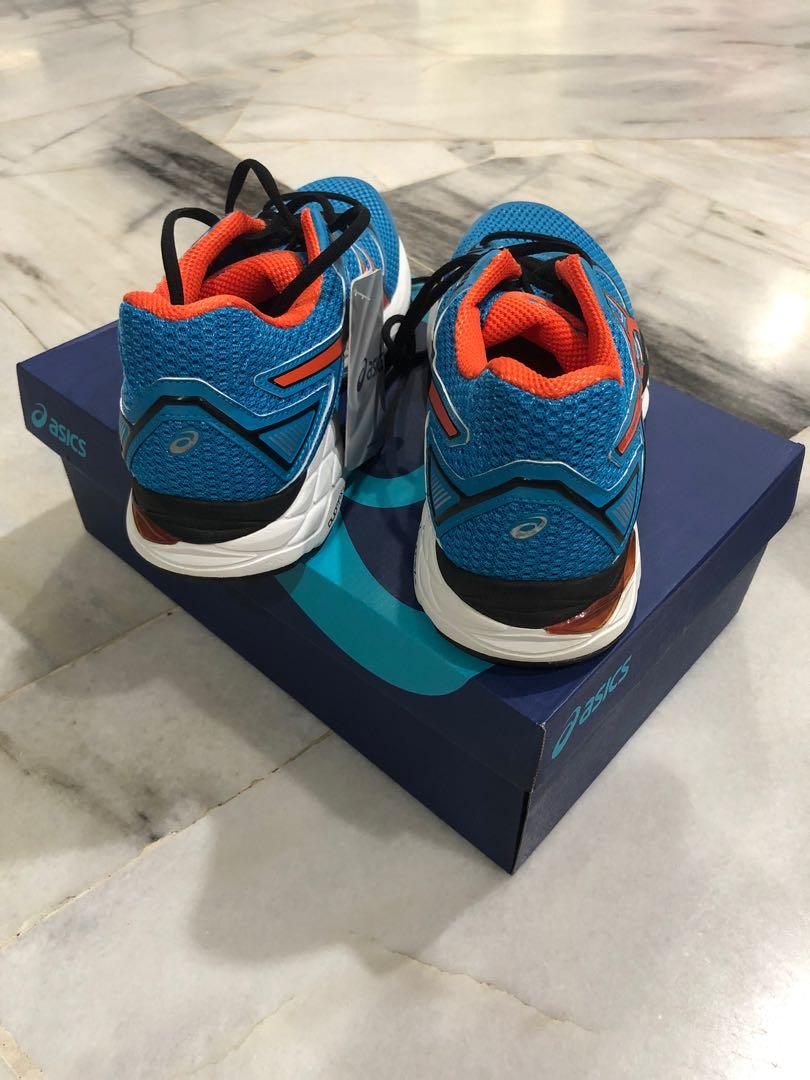 Asics gel Phoenix 8 Men s Fashion Activewear on Carousell