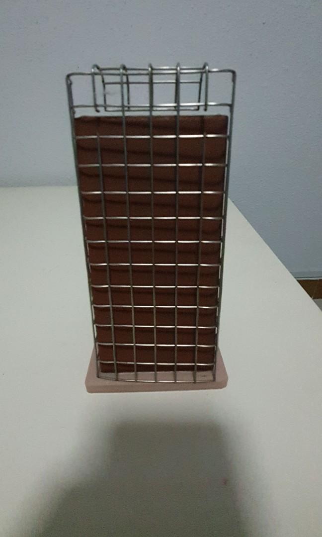 Bleeding corn (Category: Pet Food) located in Singapore. Submitted by lindan8808 (Listing ID 1059618304, Image 3). Description: Bleeding cone at $10 each..