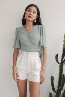 (Category: ) located in . Submitted by shop_daisies (Listing ID 1059544153, Image 1). Description: .