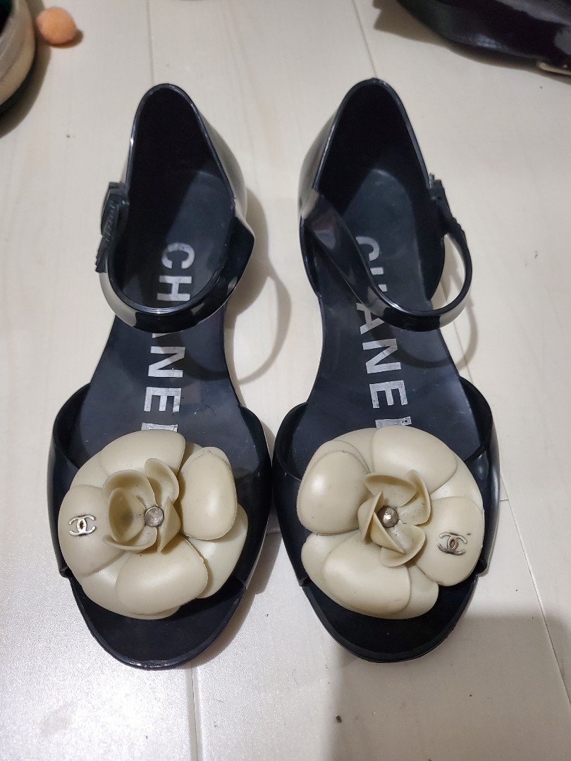 Chanel Jelly Peep toe flats, Women's Fashion, Footwear, Flats & Sandals on  Carousell