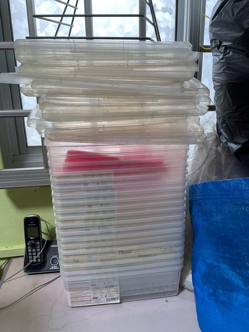 Containers / Boxes (Category: Free Items) located in Singapore. Submitted by singraveller (Listing ID 1059453072, Image 1). Description: I used it to store candle products, quite dusty, but wash and it’s good for storage. Preferable collection within today (30 Dec) at Toa Payoh Lor 2.