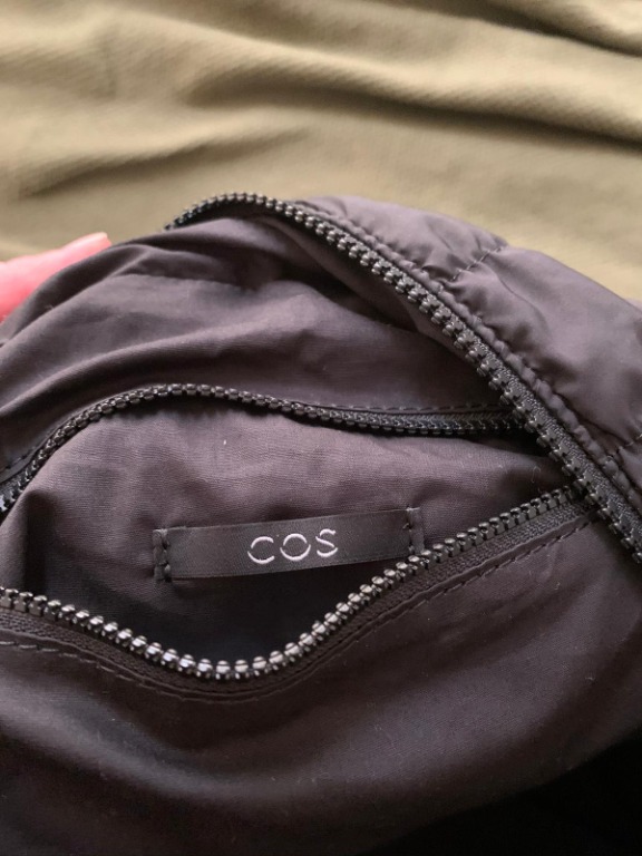 Cos gym 2025 bag